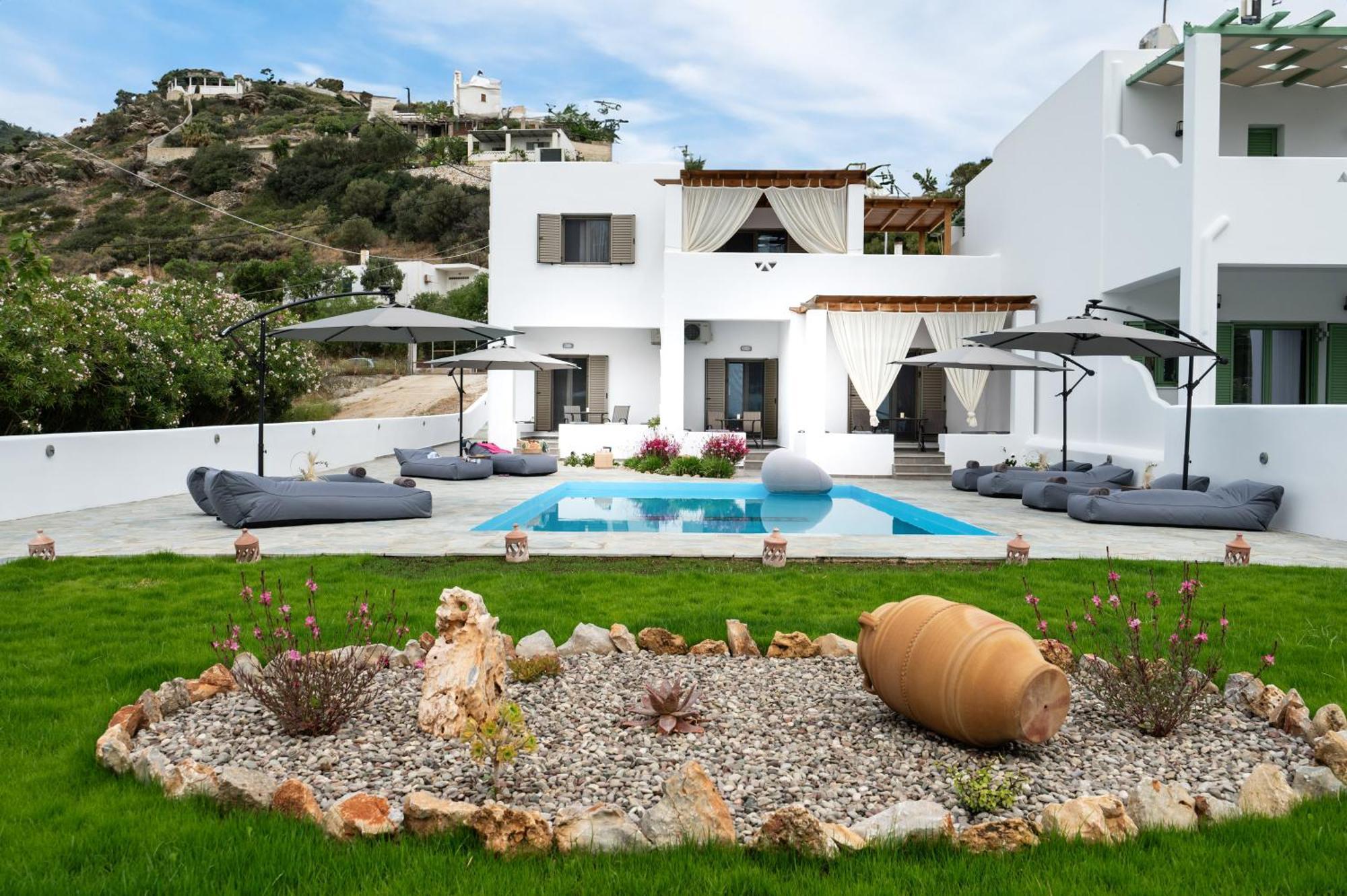 Sea And Sun Villa Kalamitsa Екстериор снимка